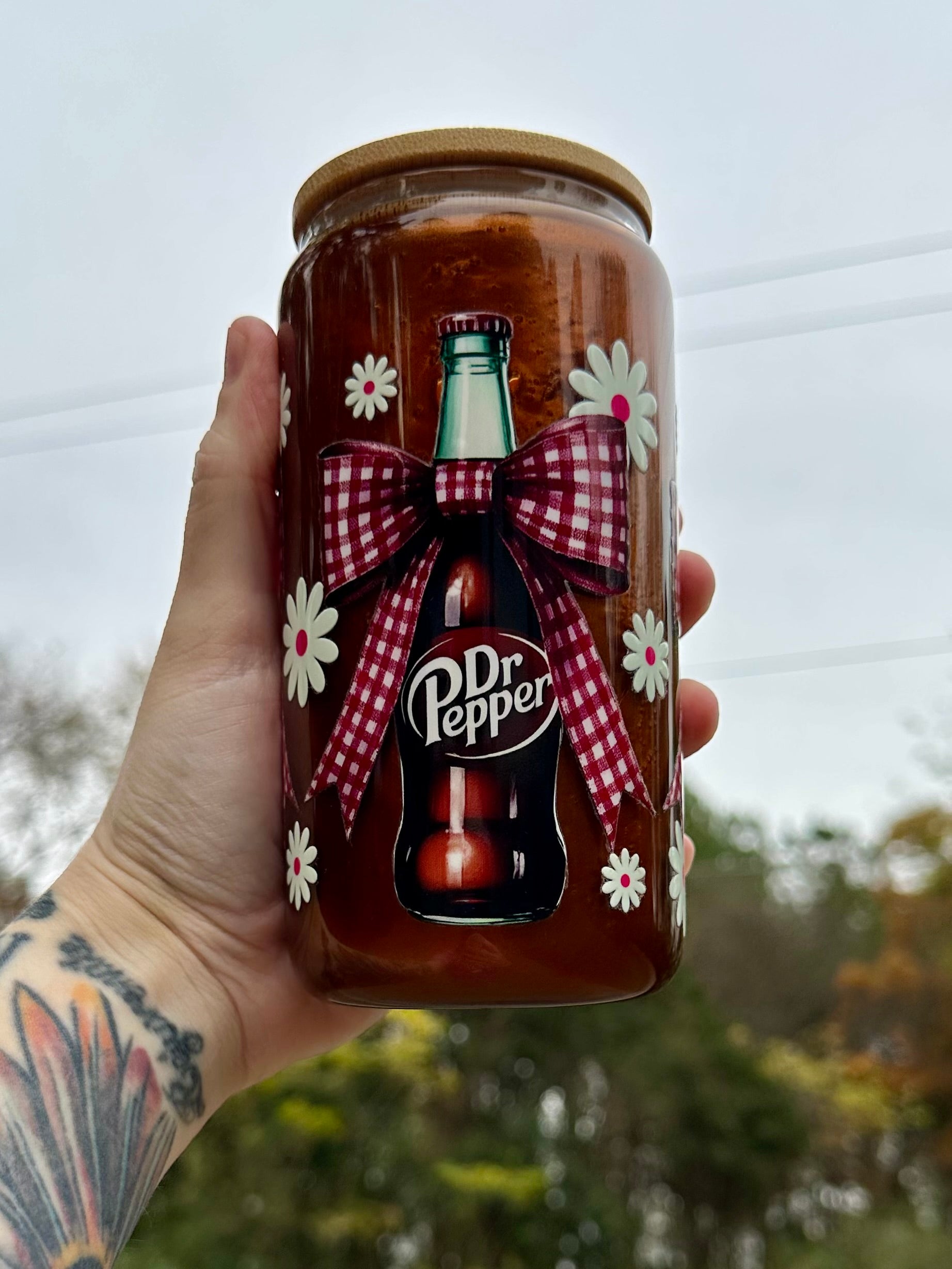 Soda Wrapped in Bows & Flowers with Mica Shift- 16oz Glass