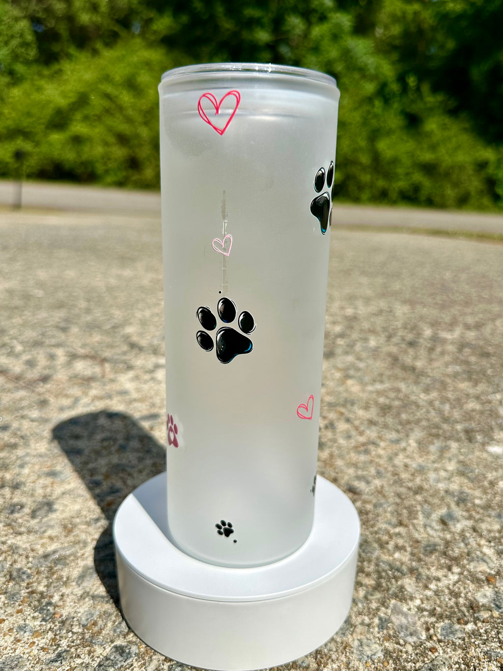 Dog Mom Frosted Glass Tumbler with Lid | Cute Paw Print Cup | 20oz Iced Coffee Glass | Dog Lover Gift | Discounted – Minor Scratch